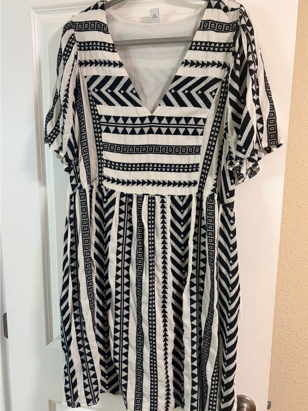 Old Navy Black and White Geometric Midi Dress XL TALL